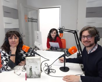 Fotografía en Frecuencia Enfermera con Yolanda Guerrero y su novela Mariela